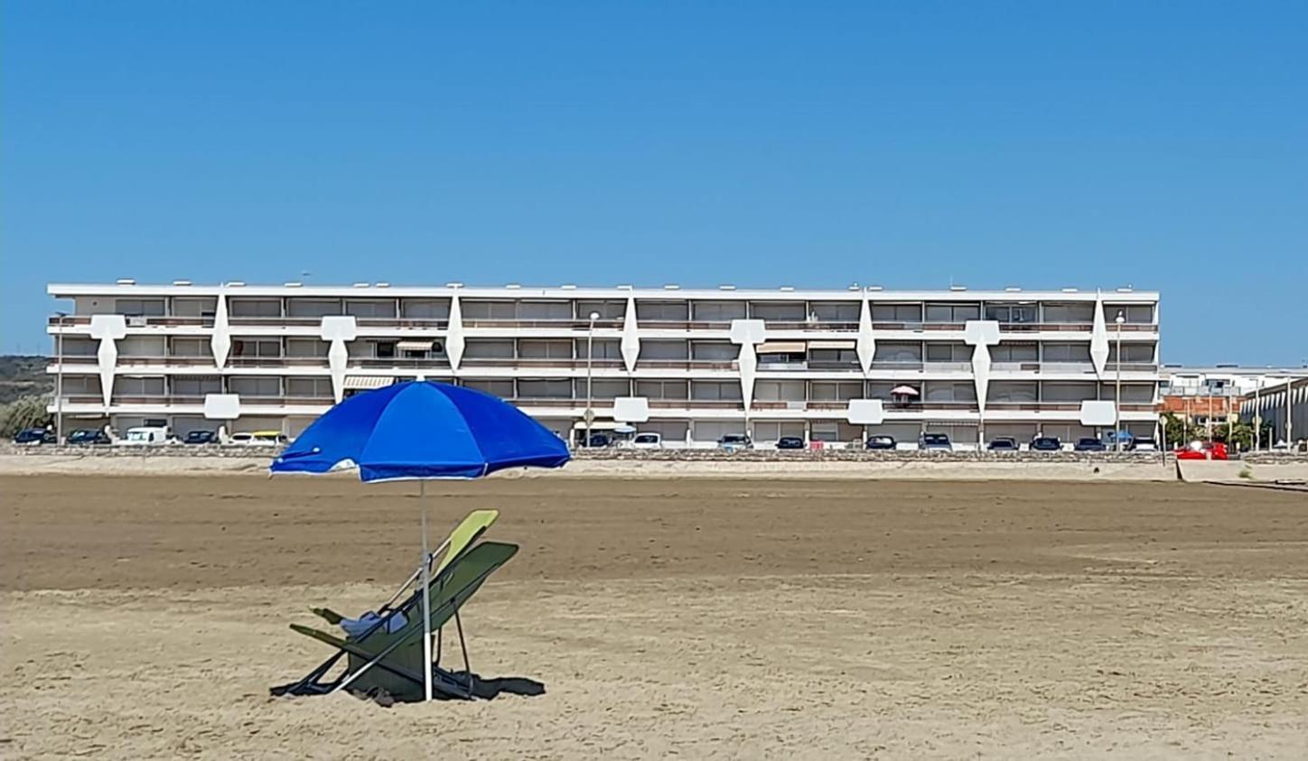 Sur La Plage Port-la-Nouvelle Luaran gambar